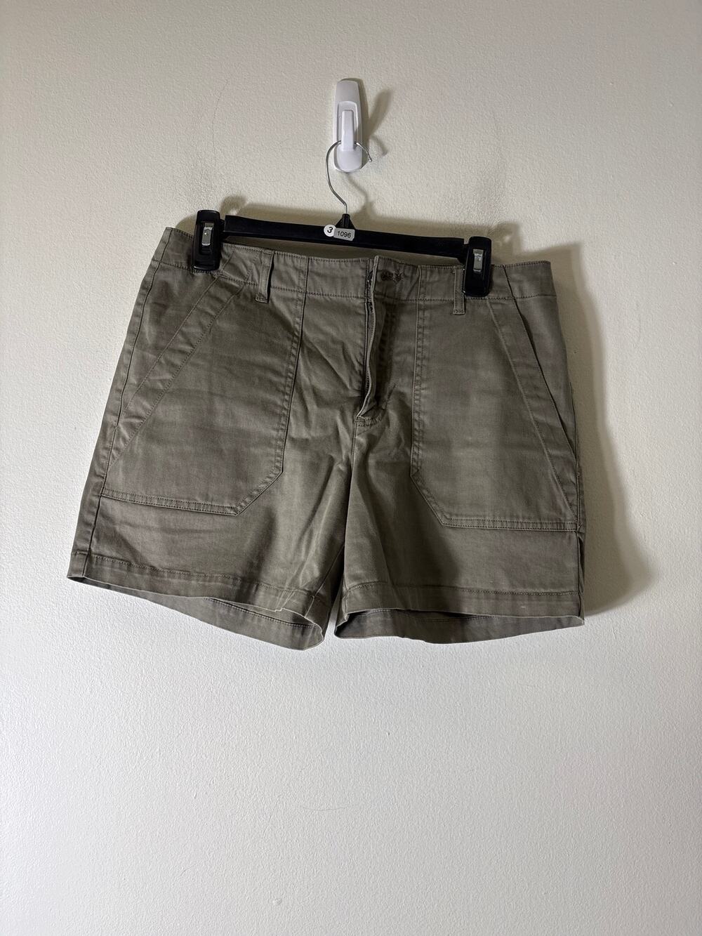 Dylan Olive Green Front Pocket Shorts Sz 6